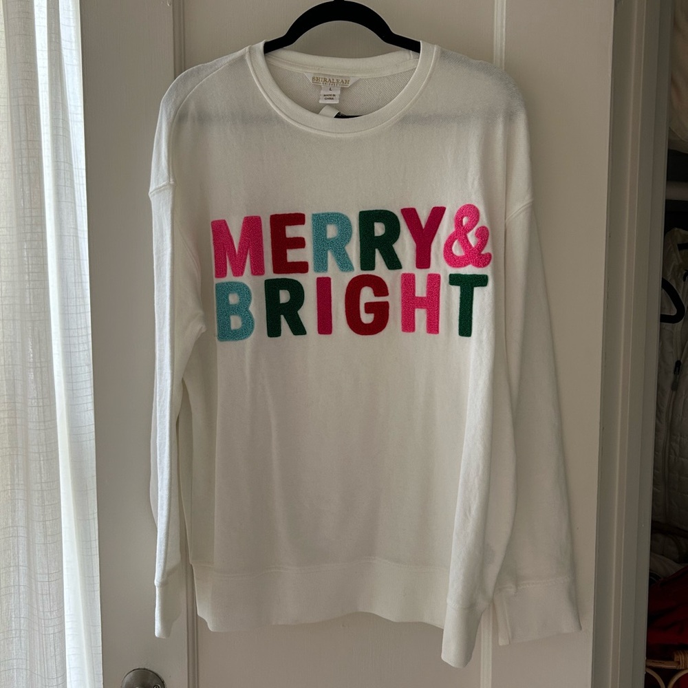 NWT Shiraleah Merry & Bright Holiday Sweatshirt in Size L